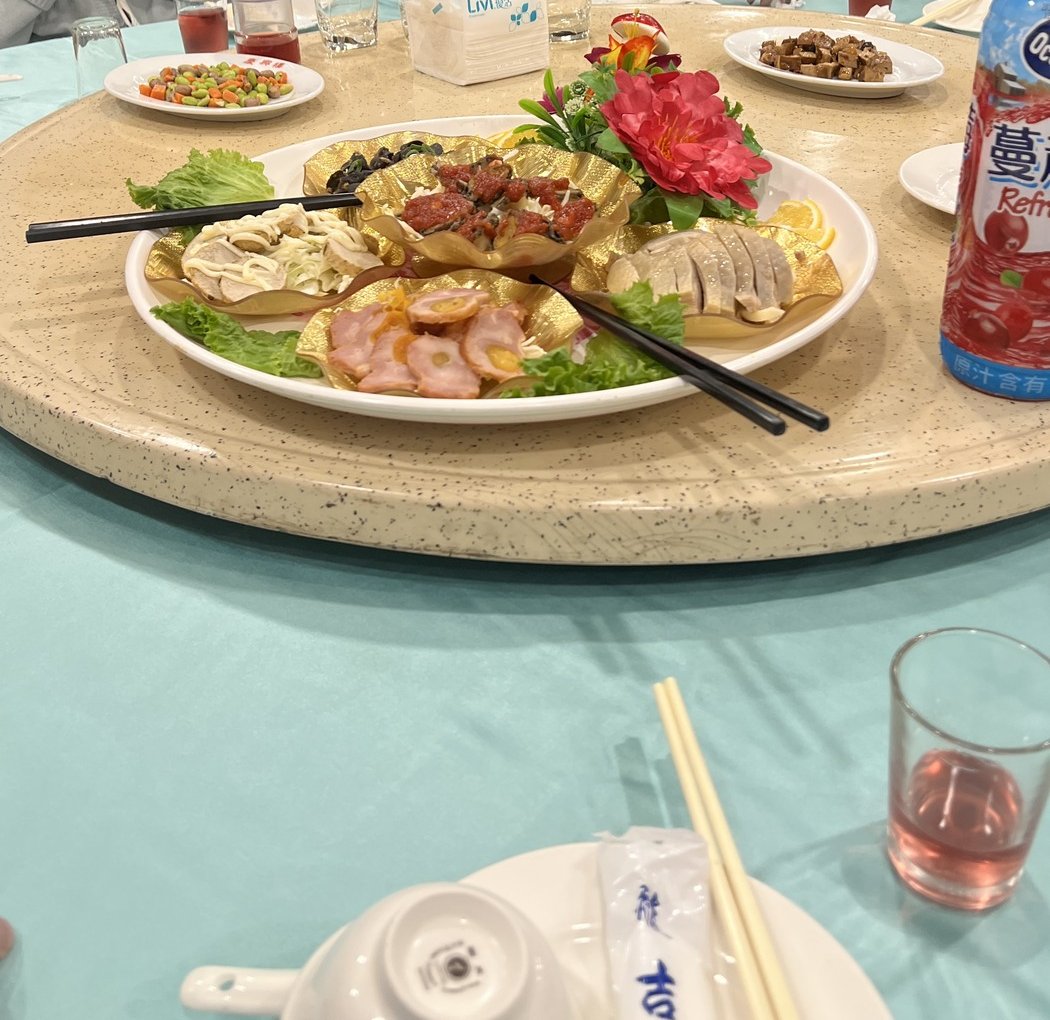 會後餐敘的桌菜