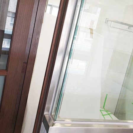 配合工班施打案例：玻璃窗框矽利康施作（新北永和）