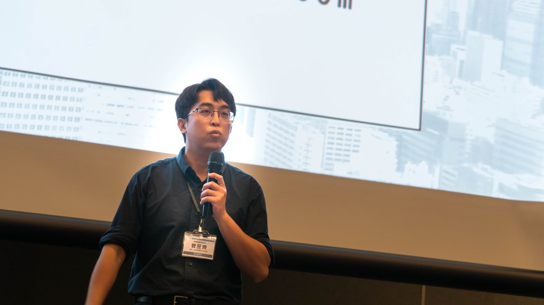 泰聯團隊曾昱齊於台上與與會夥伴分享